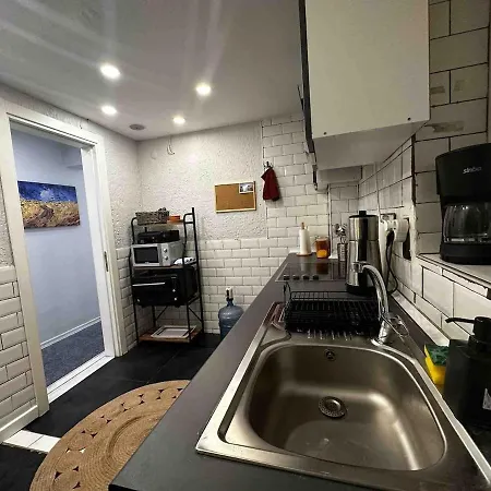 Perfect Location Flat In Alsancak The Heart Of Apartment